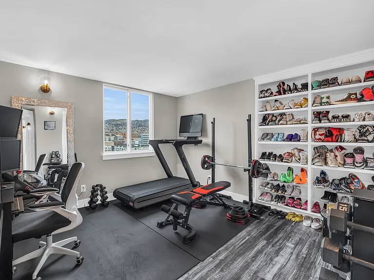 230 E Broadway S #1209 — Photo 13