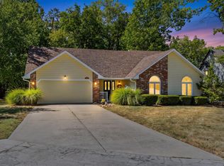 3865 N Williams Court, Springfield, MO 65803