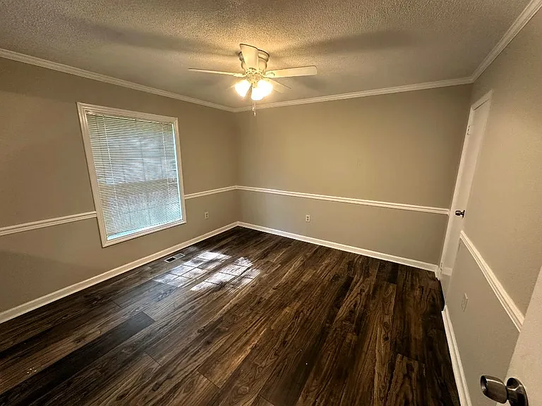 396 Spring Valley Dr SW — Photo 7