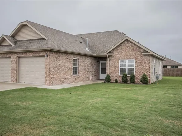 1240 Marigold Rd, Centerton, AR 72719