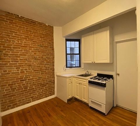 2nd image of 510 E 82nd St APT 2B