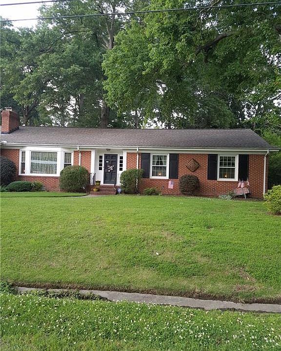 1st image of 4920 Briarwood Ln