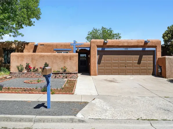 332 Cheryl Ave, White Rock, NM 87547
