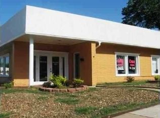 323 N 2nd St, Rogers, AR 72756