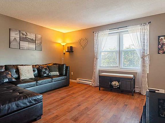 4th image of 184 Fairway Dr #184