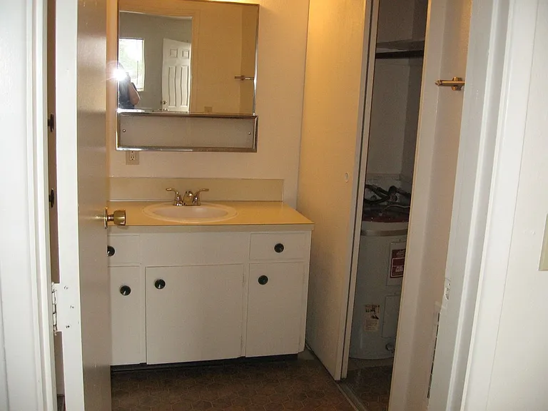 2507 E Mill Plain Blvd — Photo 14