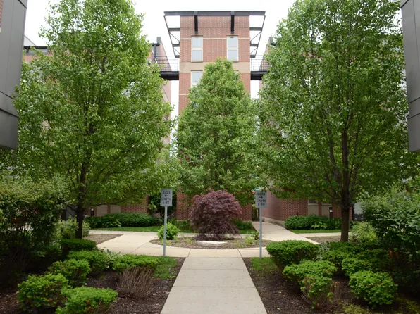 2323 S Wabash Ave APT 15, Chicago, IL 60616