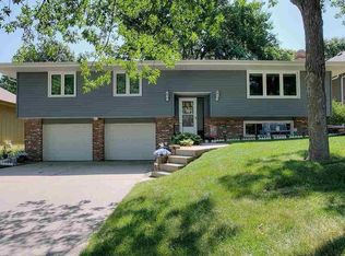 2273 S 135th Cir, Omaha, NE 68144