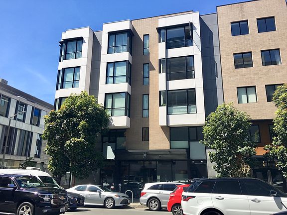 2nd image of 233 Franklin St #405