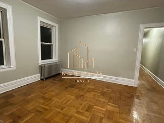 2nd image of 196 Roseville Ave #25E