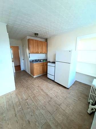 1st image of 185 Johnson Ave APT 3