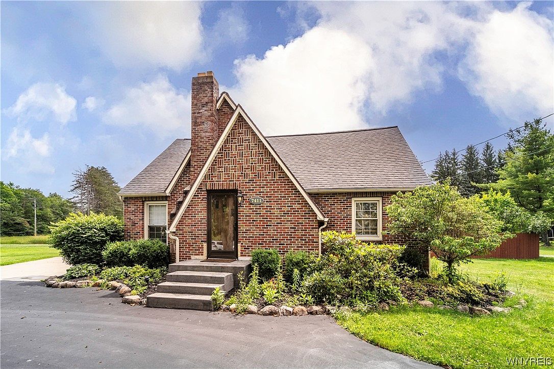 7411 Derby Rd, Derby, NY 14047 Zillow