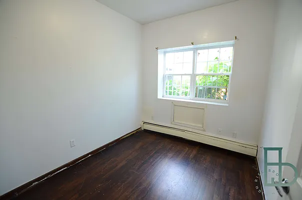 Rented by Miron Realty Group | media 19