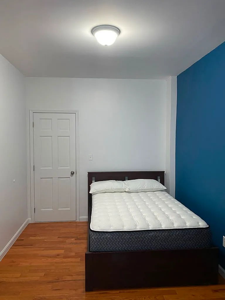 2 bed, $1,040 — Photo 2