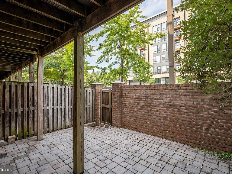 1236 Harbor Island Walk — Photo 56