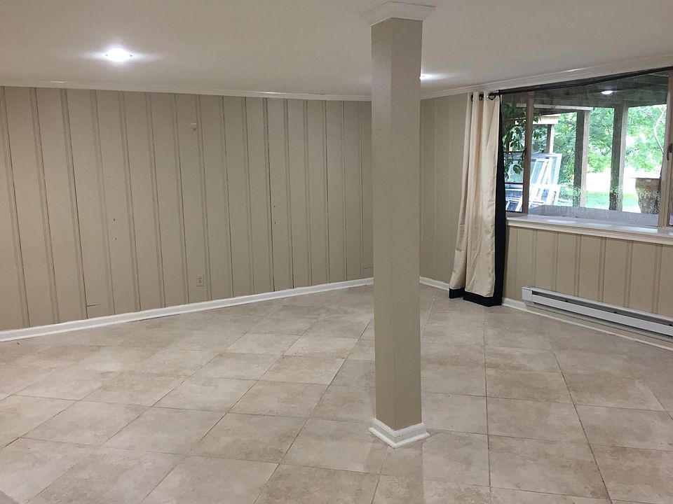 Lower bonus room ( could be a bedroom as it has a full bath 