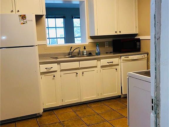 5th image of 1644 E Concord St #2