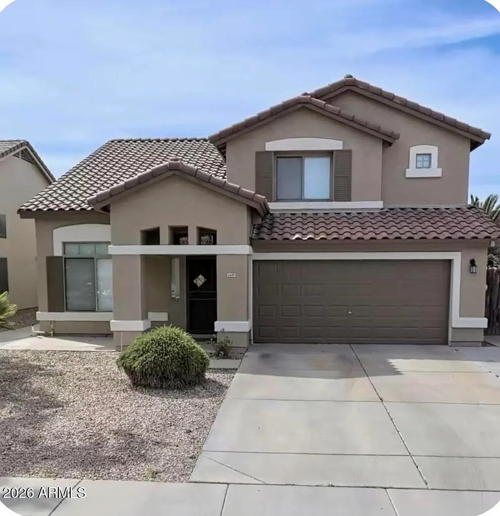 3 bed, 2.5 bath, 1934 sqft, $2,800 — Photo 2
