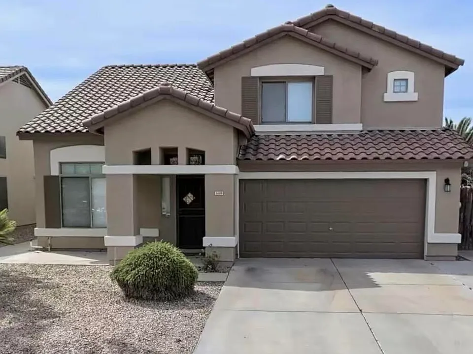 8609 W Vogel Ave