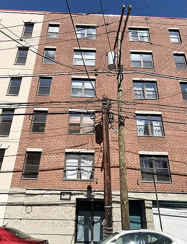 358 2nd St #6C Photo 1