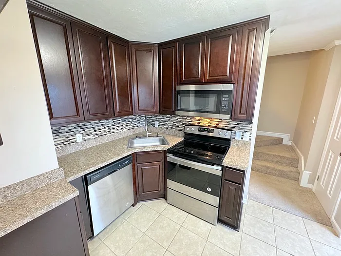 1003 Green St #1003 — Photo 6