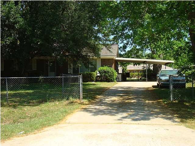 2nd image of 811 Community Ave