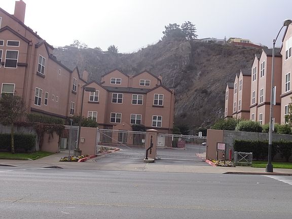 5th image of 113 Stoneridge Ln #2209