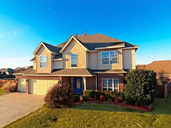 4th image of 22 Bluestem Ln