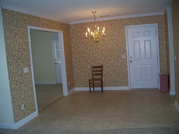 5th image of 13A S Woode Ter