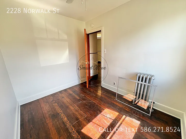 2228 Norwalk St — Photo 16