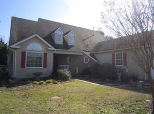 2203 Arlington Chase Rd, Cape Charles, VA 23310