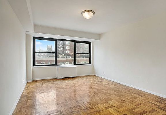 4th image of 355 E 72nd St #19G