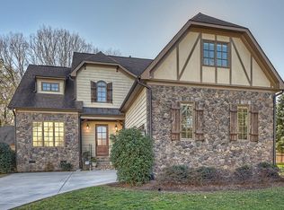 926 Mason Oaks Ct, Charlotte, NC 28211