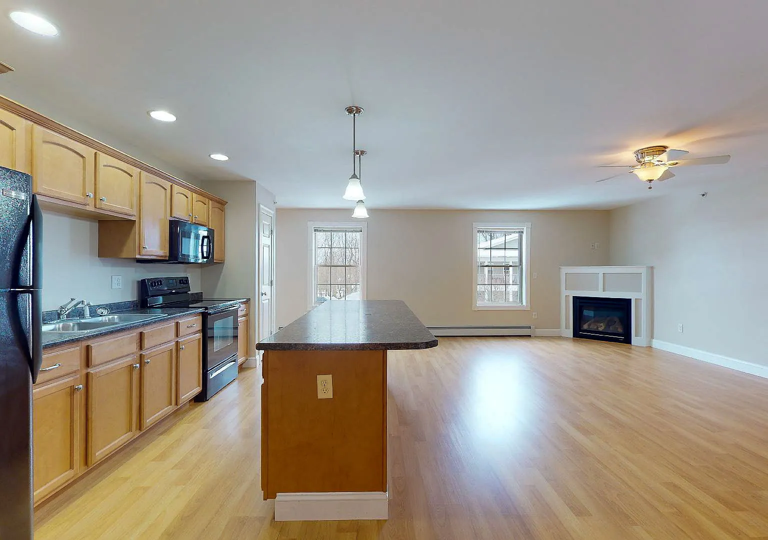 Golden Heights — Photo 3