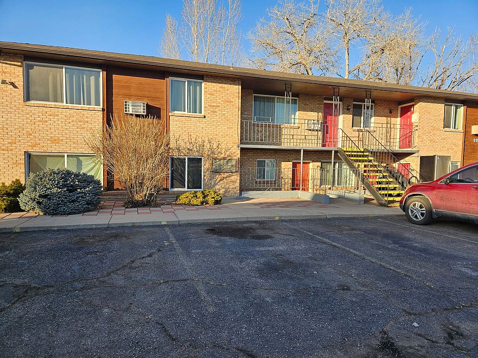 1st image of 818 Stone Mountain Ct Unit 6