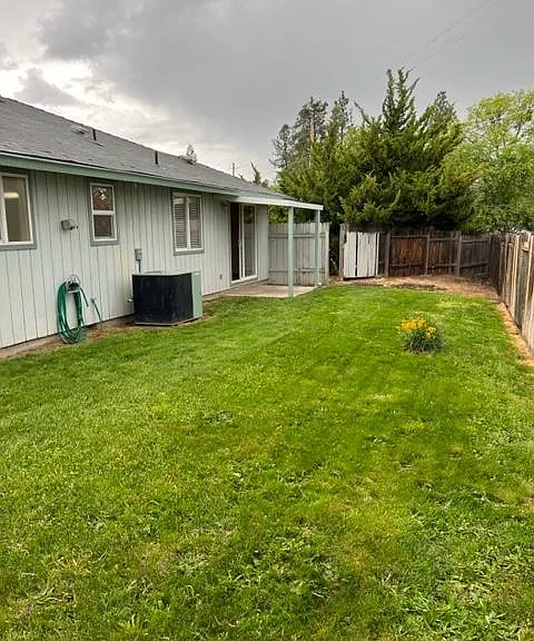 901 Rebecca Dr — Photo 6