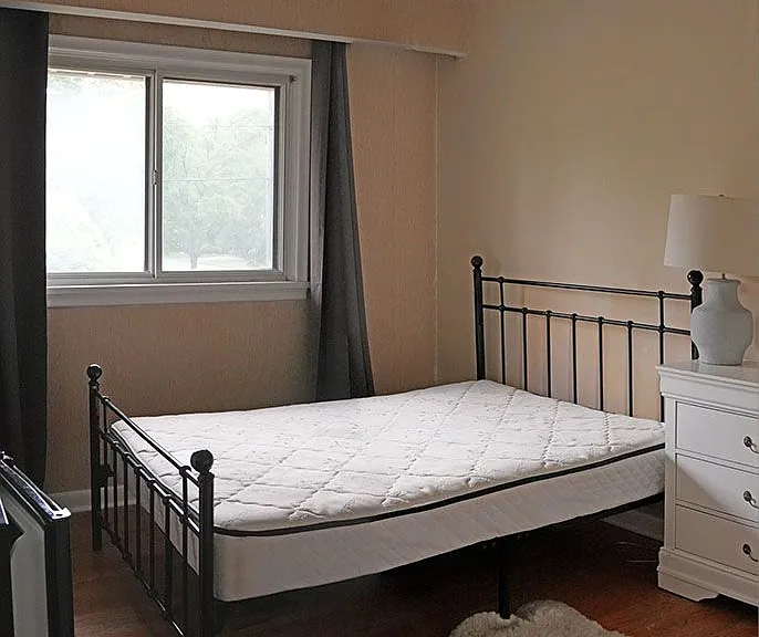 153 Newton Dr — Photo 2