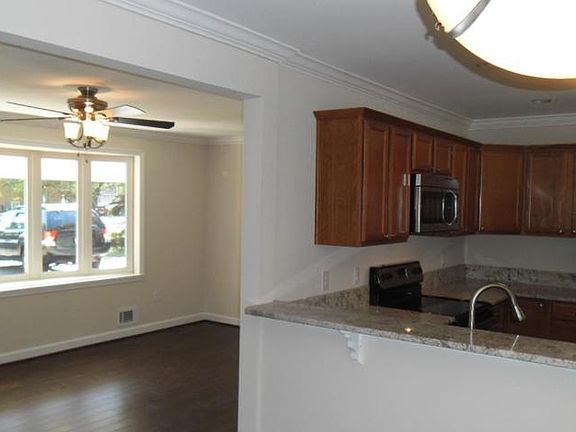 3rd image of 28685 Hancock Dr