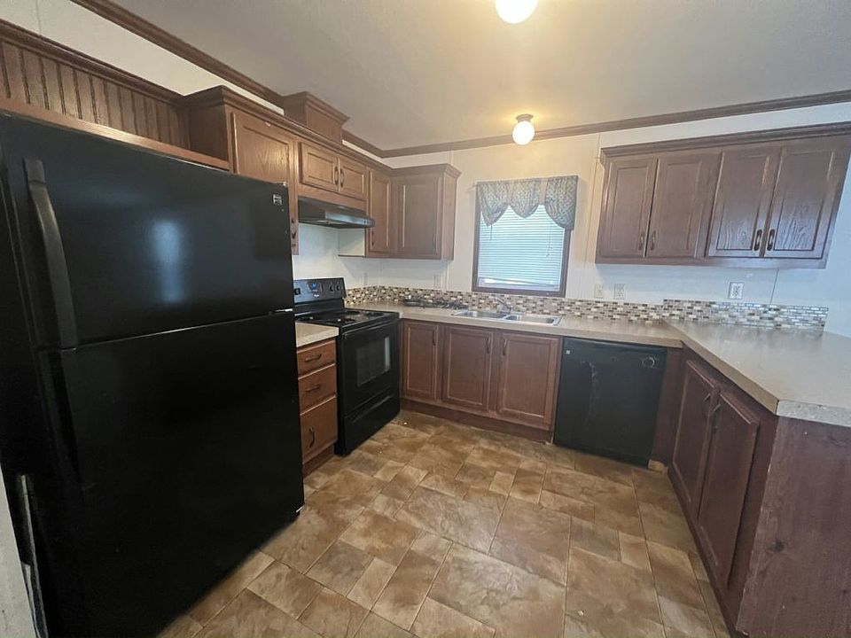 1st image of 12571 Garland Ave #Kvj7dk