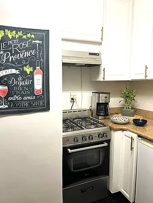 Rented by Sotheby's International Realty | media 7