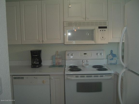 5th image of 431 Ocean Park Ln #152