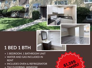 126 W Elizabeth Dr APT 3, Addison, IL 60101