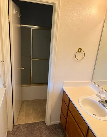 2502 Drummond Dr — Photo 8