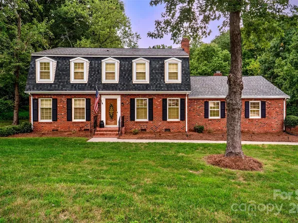 4426 Deepwood Dr, Charlotte, NC 28226