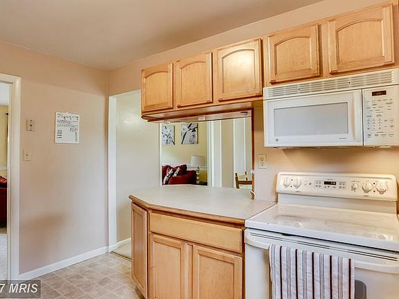 4th image of 14103 Mathews Dr
