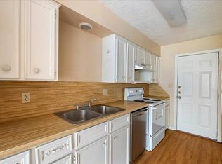 908 N Lbj Dr APT 6, San Marcos, TX 78666