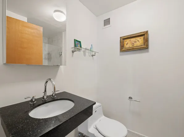 736 West 187th Street image 9 of 14