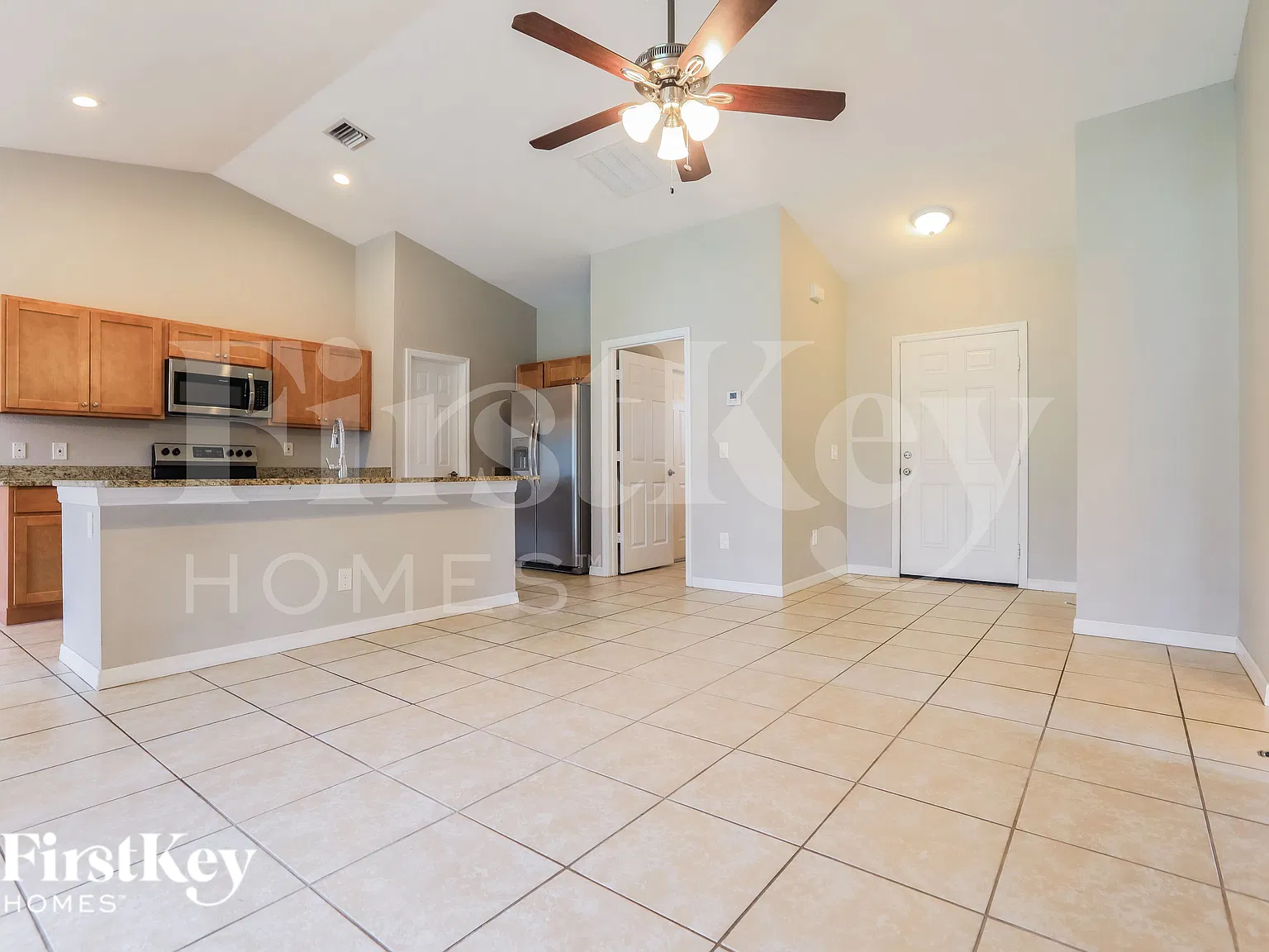 3 bed, 2.0 bath, 1323 sqft, $1,990 — Photo 2