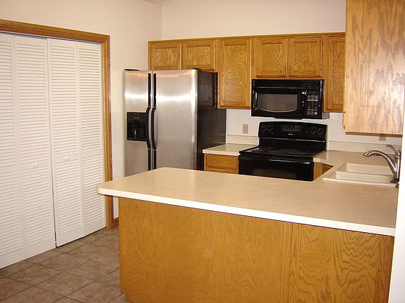 4 Kitchen View 2_10172013