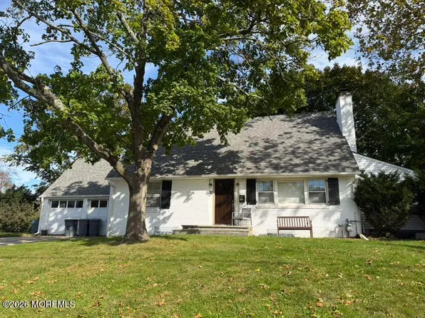 32 Baker Dr, West Long Branch, NJ 07764